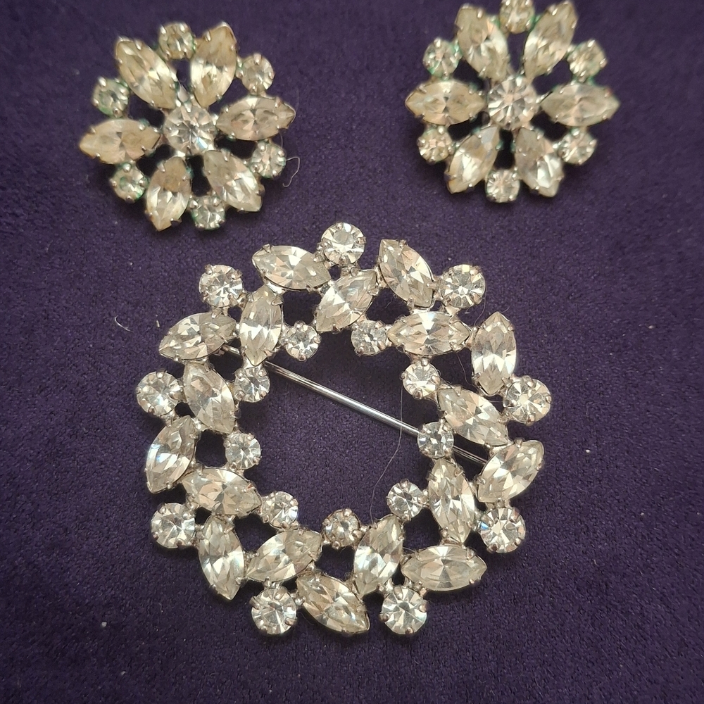 Vintage B David brooch & clip earrings Demi Parure Rhinestone set mid century